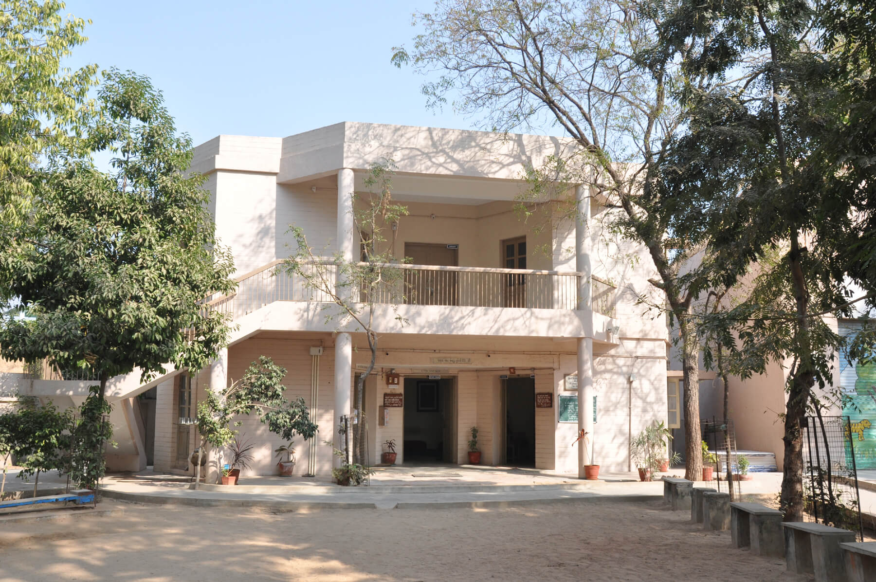 Shri Jain Shishushala School Building